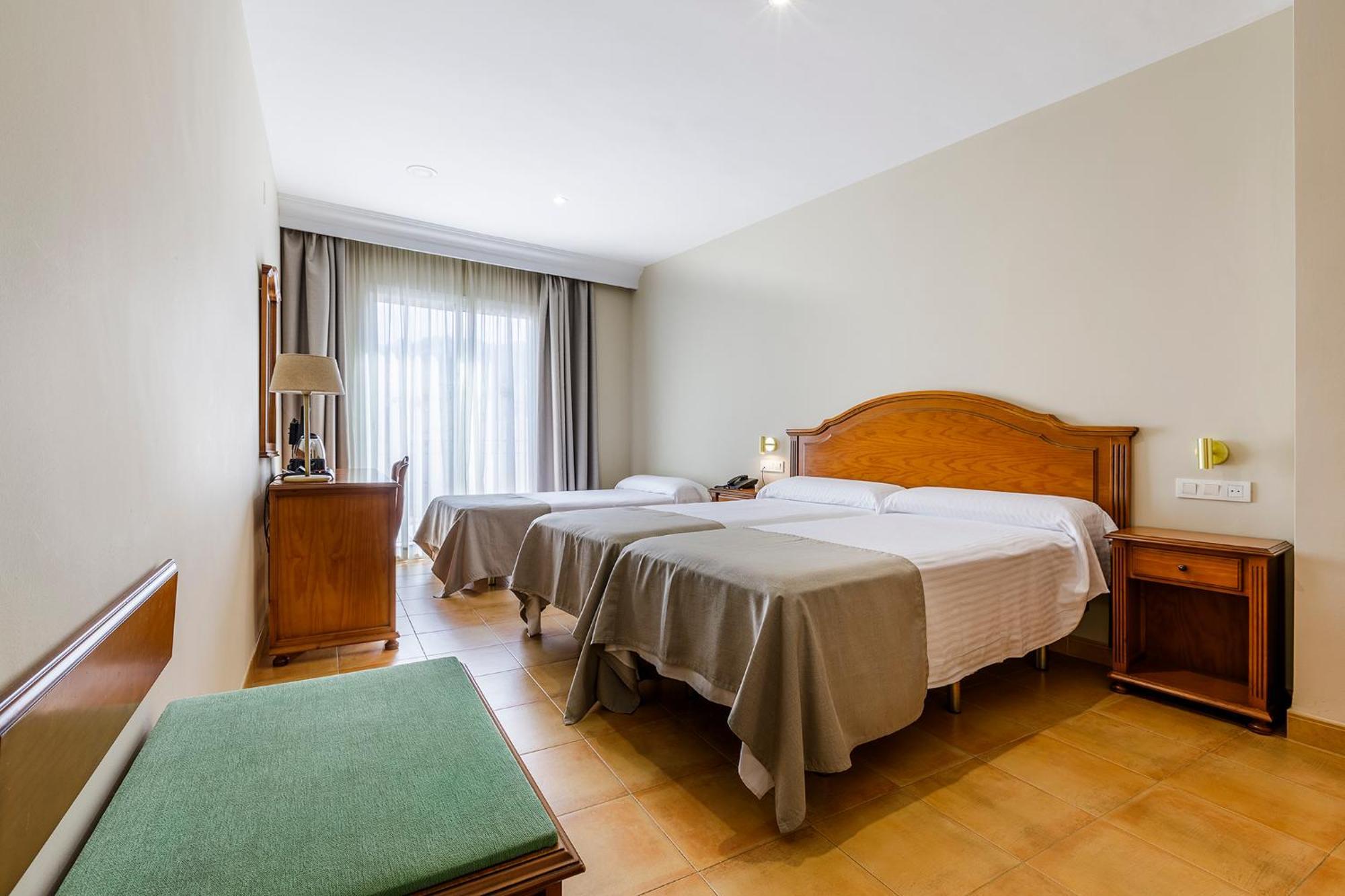 Hotel Almijara - Mares Ла-Эррадура Экстерьер фото