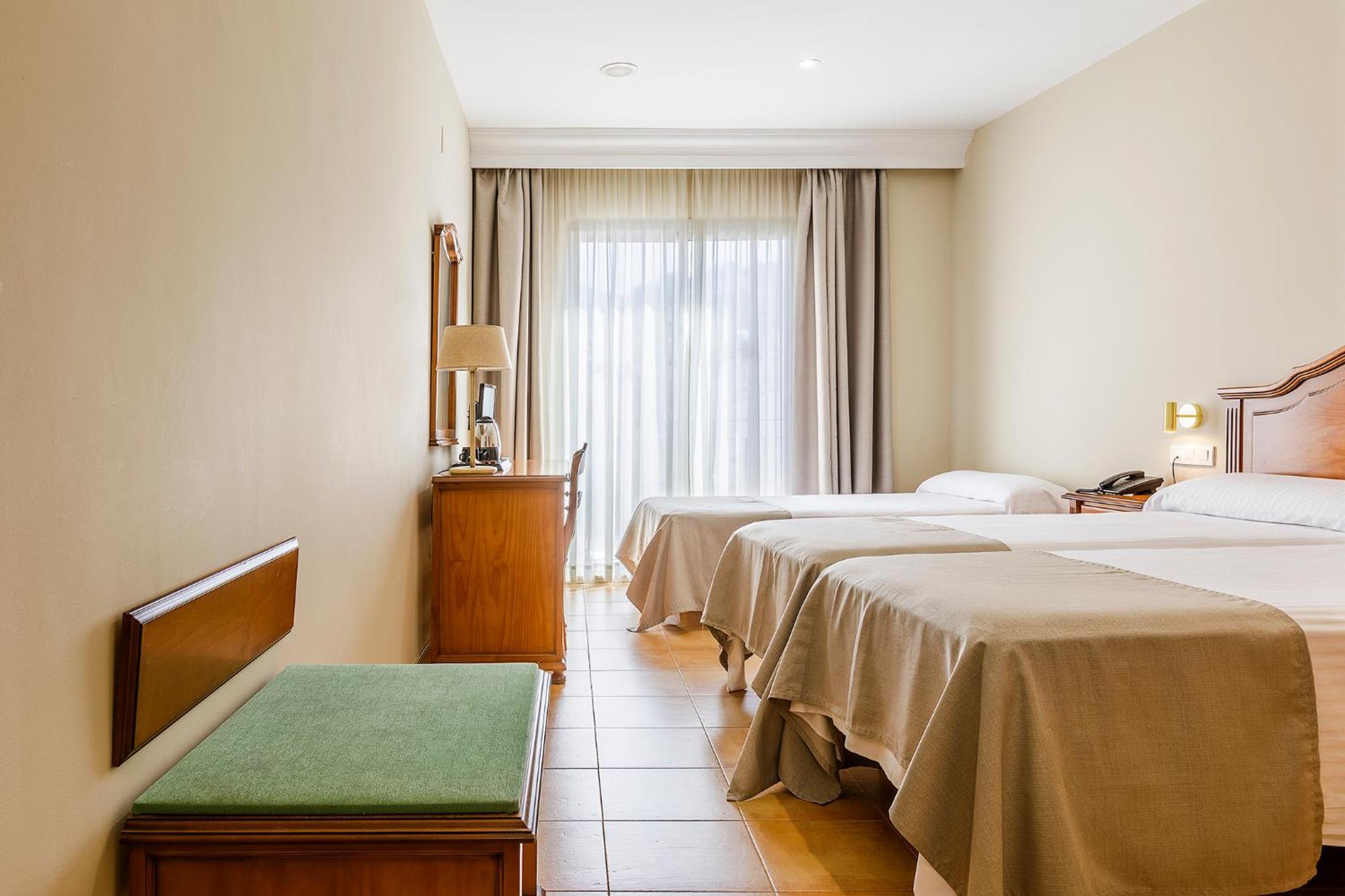 Hotel Almijara - Mares Ла-Эррадура Экстерьер фото